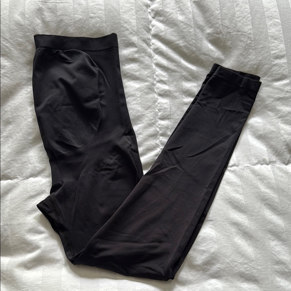 Over the belly maternity leggings